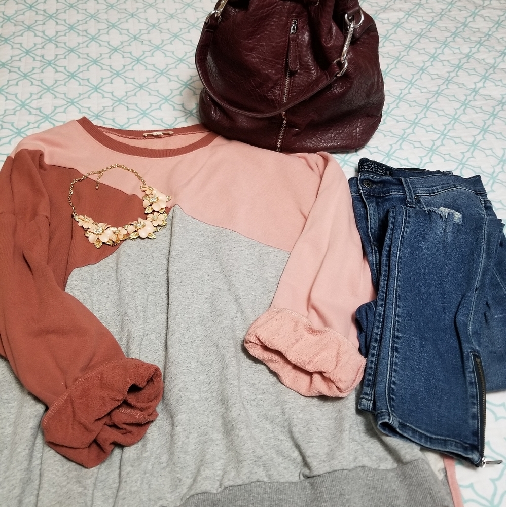 Colorblock Oversized Sweatshirt - Picture 3 of 7